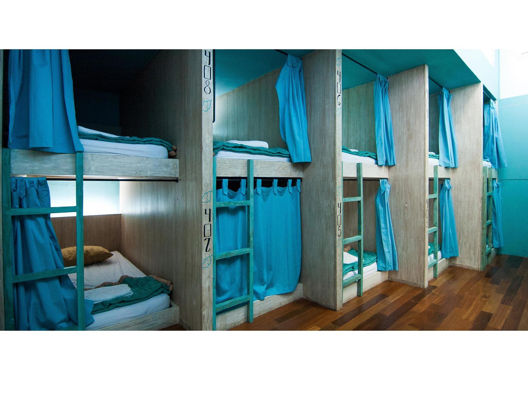 קוטה לומבוק Nau Here Hostel מראה חיצוני תמונה